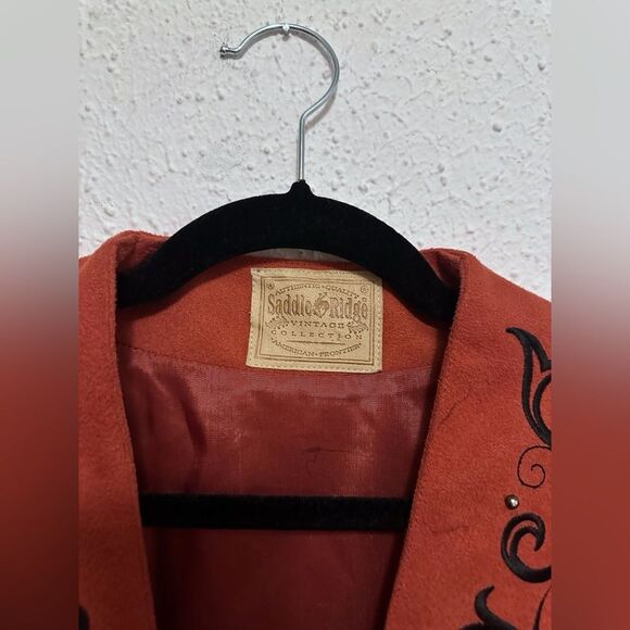 Saddle Ridge Faux Suede Western Jacket with Embroidery and Concho Button Medium - Picture 6 of 8